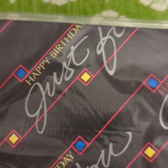 Vintage 80s Happy Birthday wrapping paper 🆕 - Picture 3 of 4